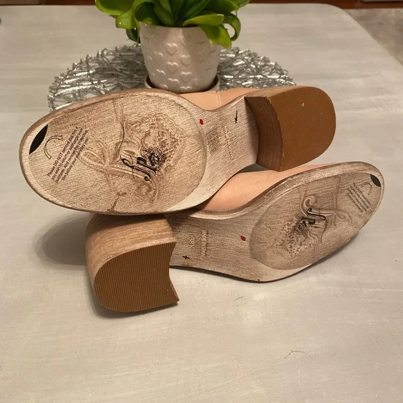 New Free People Essential Chelsea Boots Size 38.5 - Picture 12 of 14